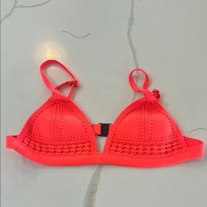 TRIANGL Size Small Swim Top